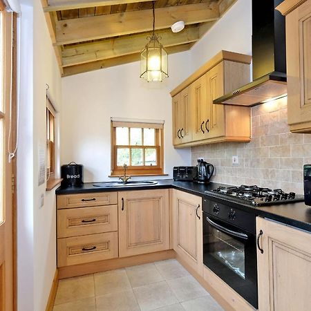 באנף Entire Unique Tiny House - Moss Cabin מראה חיצוני תמונה